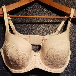 NWT VS Demi white lace bra